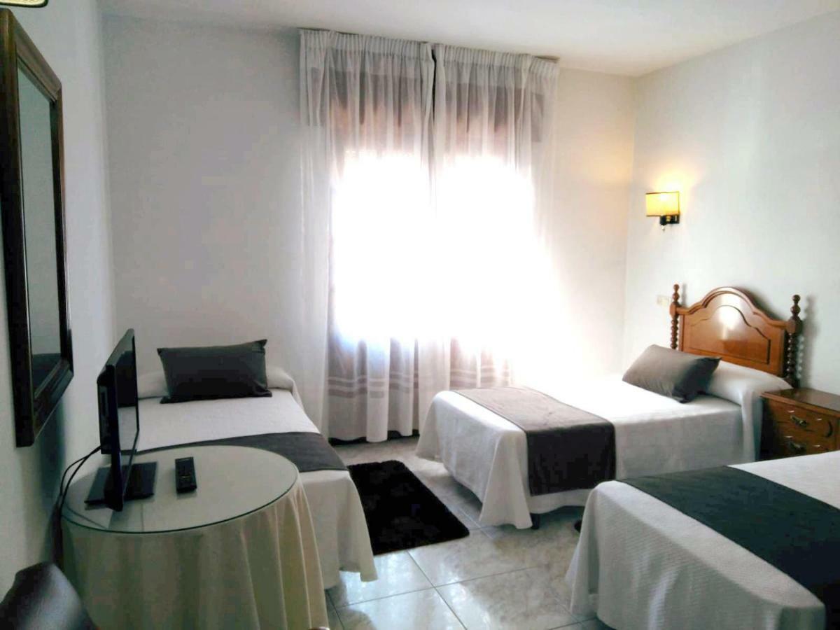 Hostal Mourelos O Grove Quarto foto